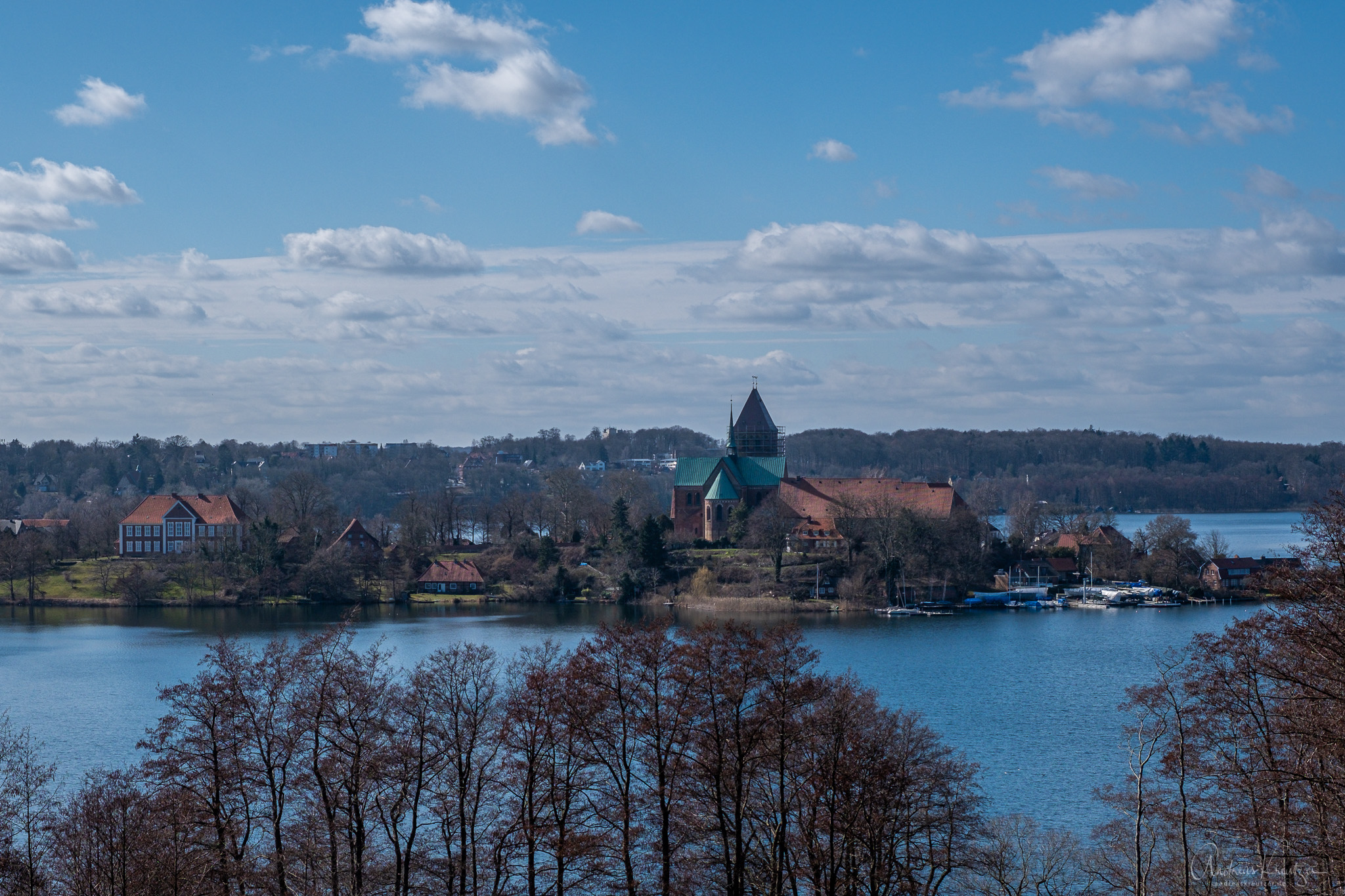 Ratzeburger-Dom_Hamburg_H1195037.jpg