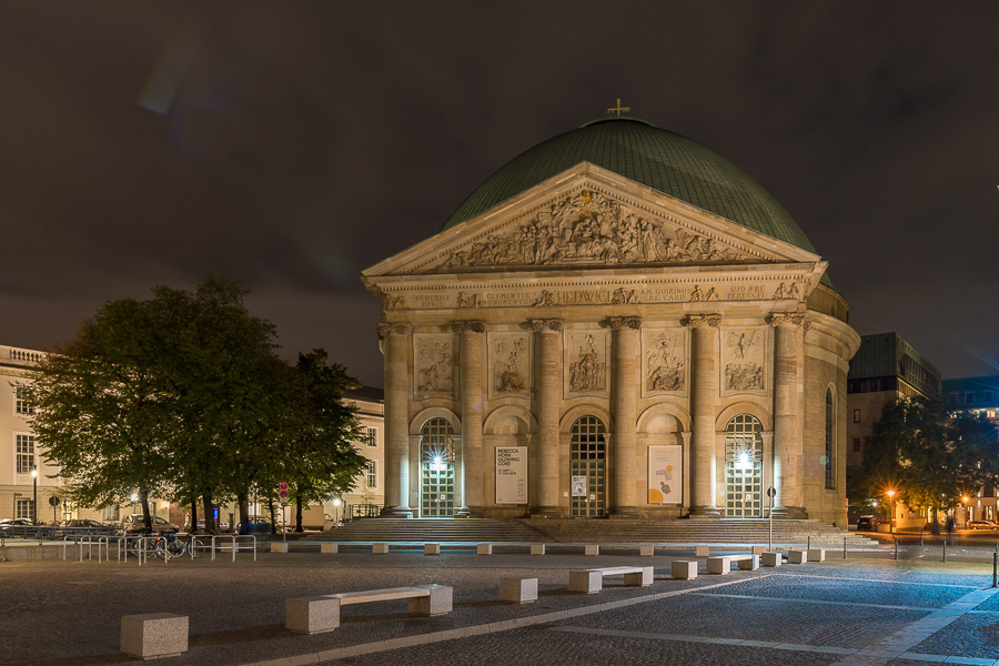 St. Hedwigs-Kathedrale Berlin_DSC02035.jpg