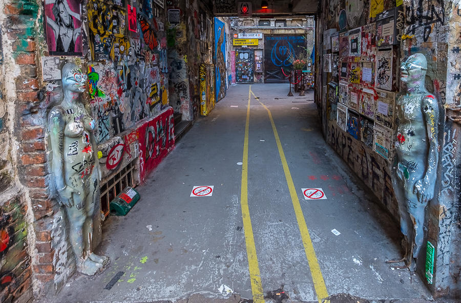 Hackesche Höfe in Berlin H1192138.jpg