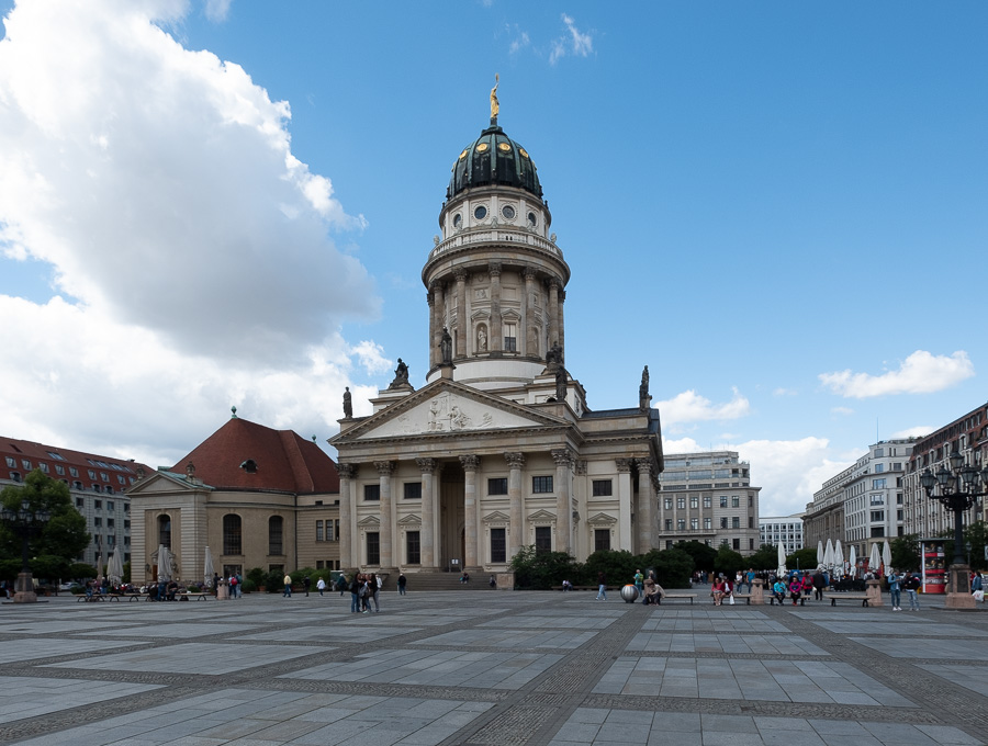Französischer Dom am Gendarmenmarkt X2176204.jpg