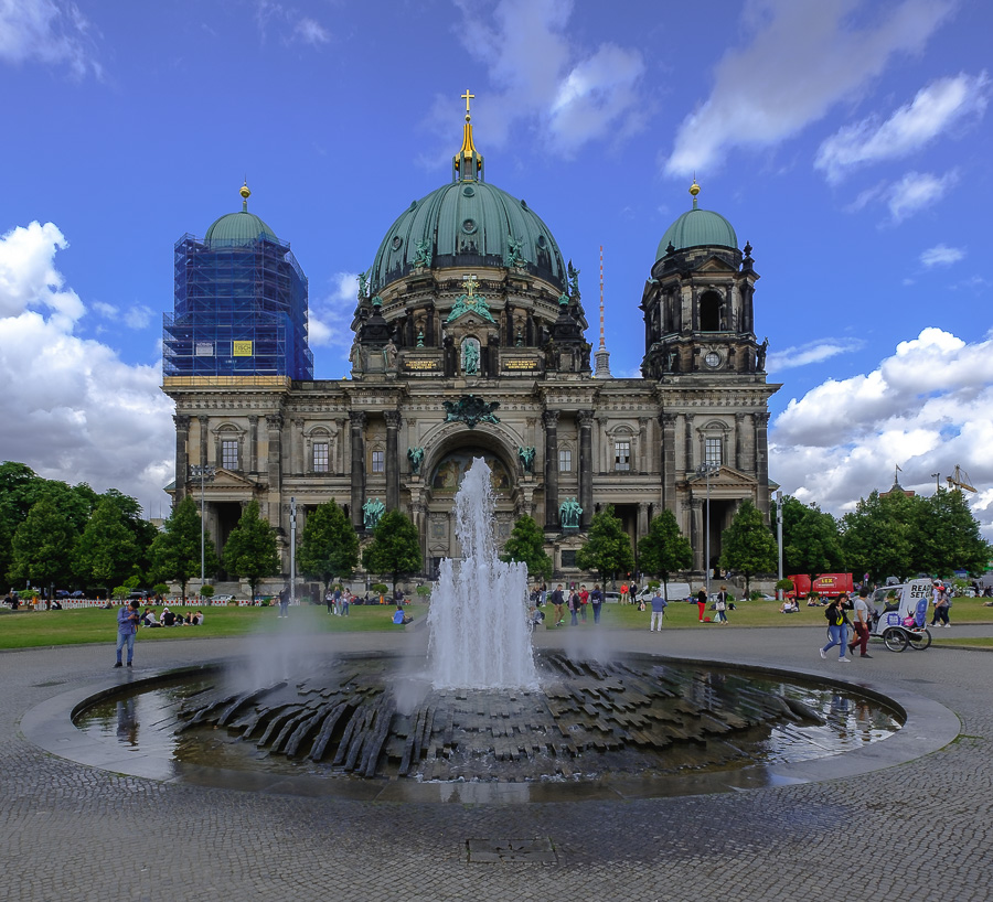 Berliner Dom X2176220.jpg