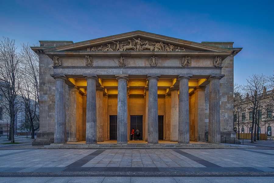 Neue Wache in Berlin _DSC02892-1.jpg