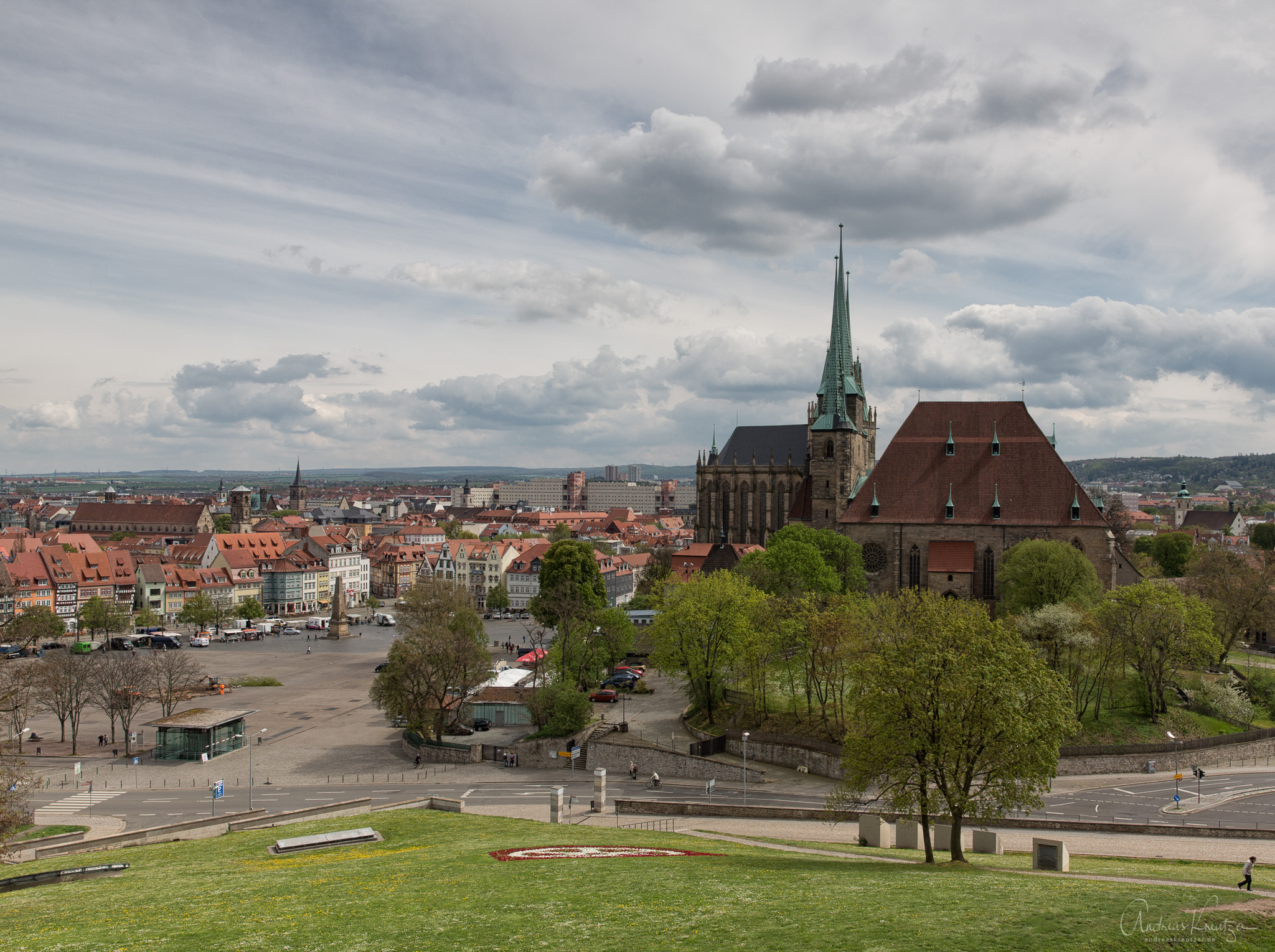 Blich-auf-den-Erfurter-Domplatz_ZN5A0929-Bearbeitet.jpg