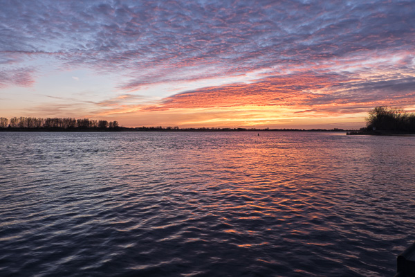 Sonnenuntergang an der Elbe 080215 II DSCF4214-Bearbeitet.jpg