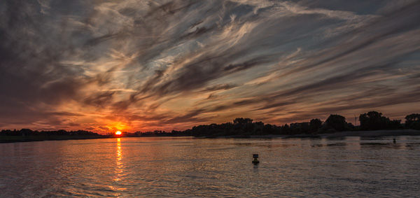 Sonnenuntergang an der Elbe 0714 II ZN5A3217-Bearbeitet.jpg