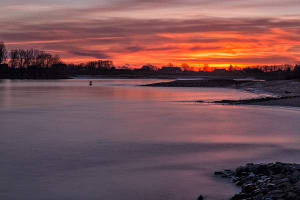 Der Sonnenuntergang heute an der Elbe ZN5A8236-Bearbeitet.jpg