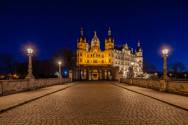 Schweriner Schloss zur blauen Stunde Schwerin_081A5611.jpg